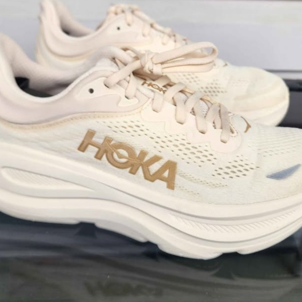 Size 9B - Women's HOKA BONDI 9 Beige - Picture 9 of 11